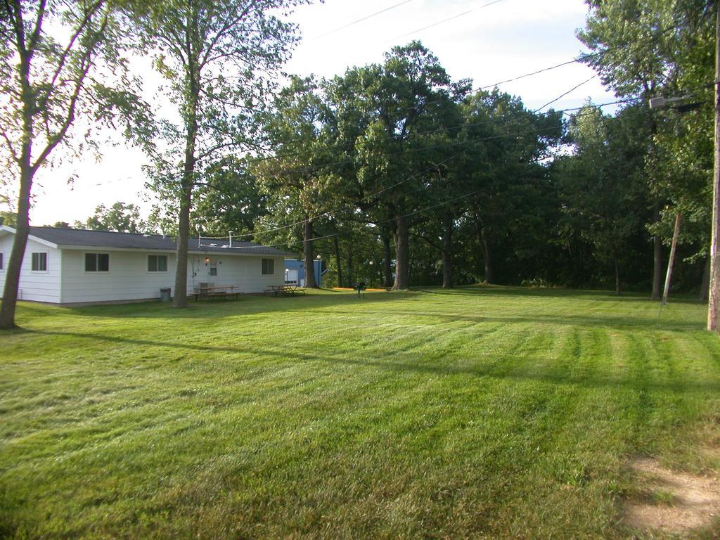 Indian Trail Motel Wisconsin Dells Room photo