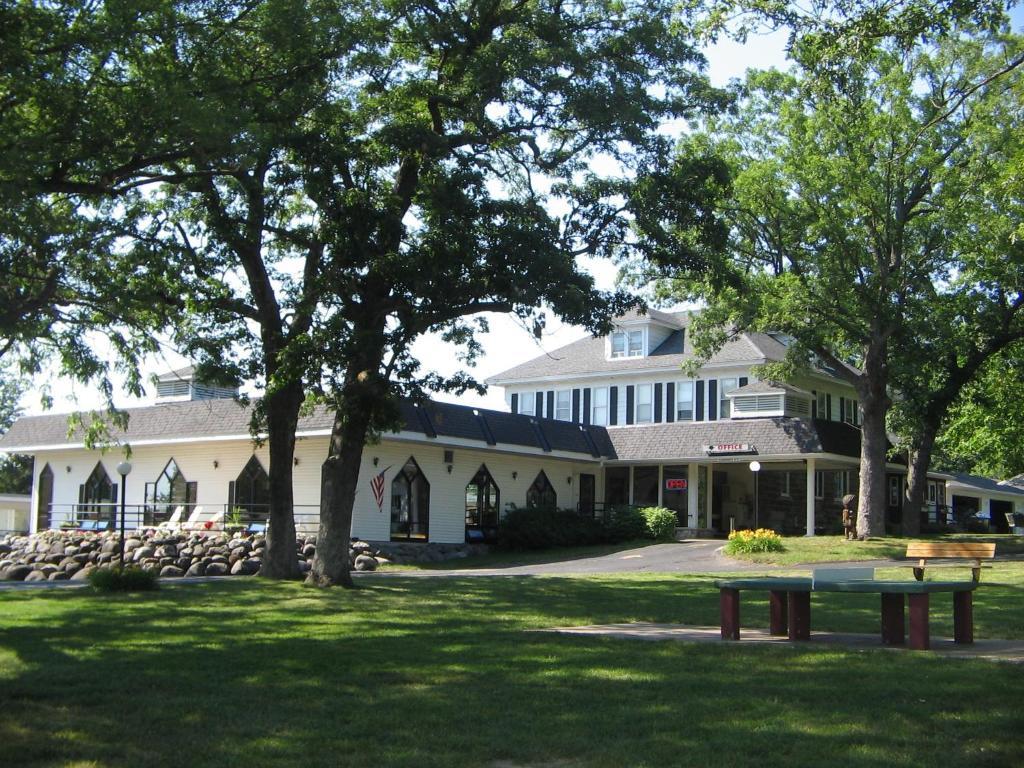 Indian Trail Motel Wisconsin Dells Exterior photo