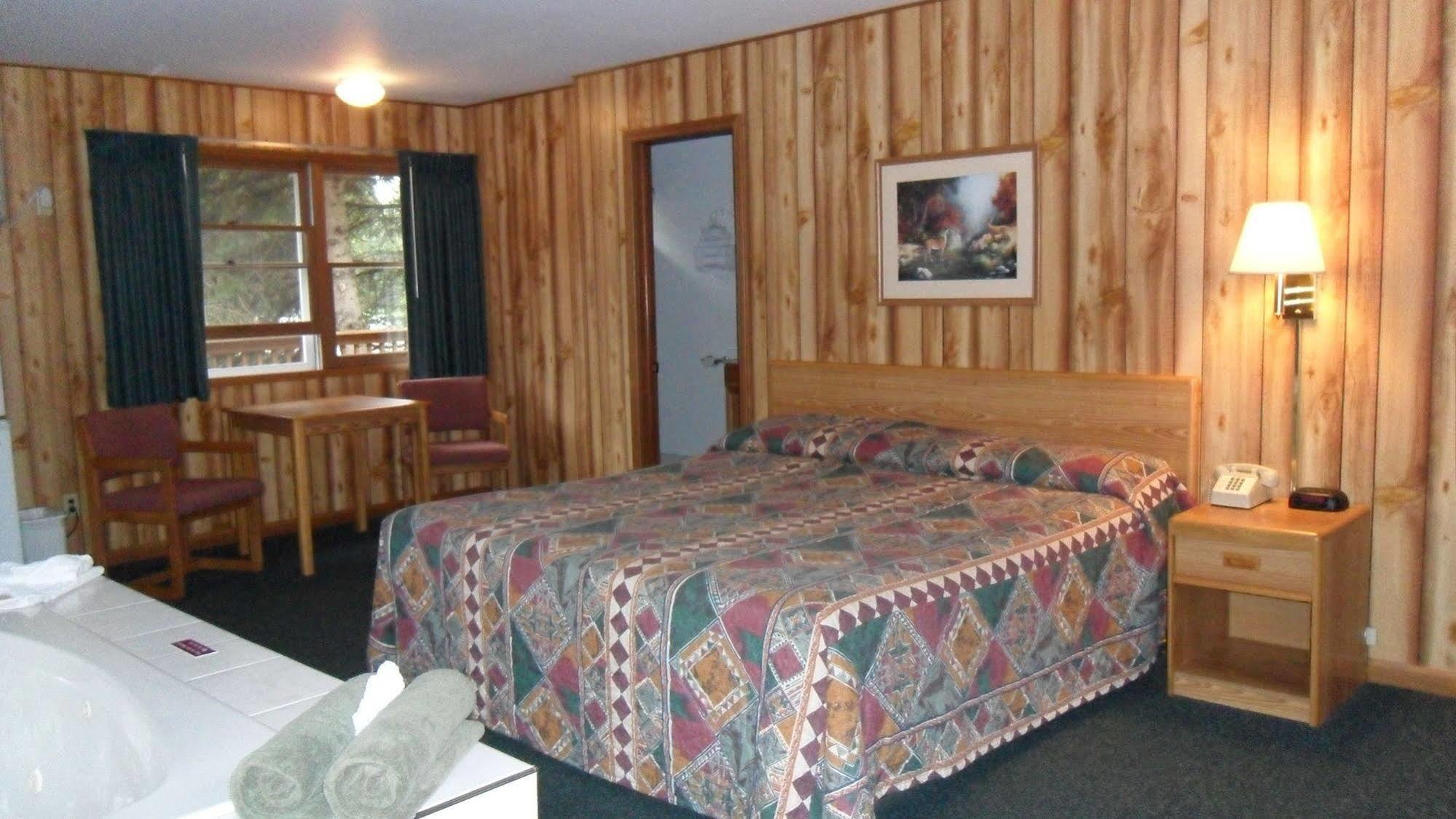 Indian Trail Motel Wisconsin Dells Exterior photo